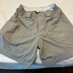 AFTCO Men's Cargo Shorts in Gray